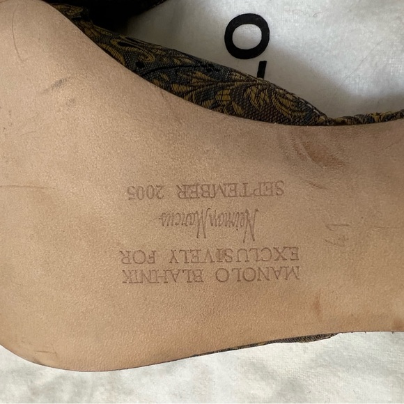 Manolo Blahnik Mayslibi 50💚 - Picture 8 of 9